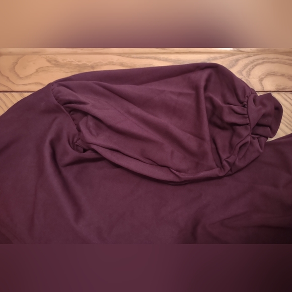 Express purple puff sleeve dress - Picture 3 of 4